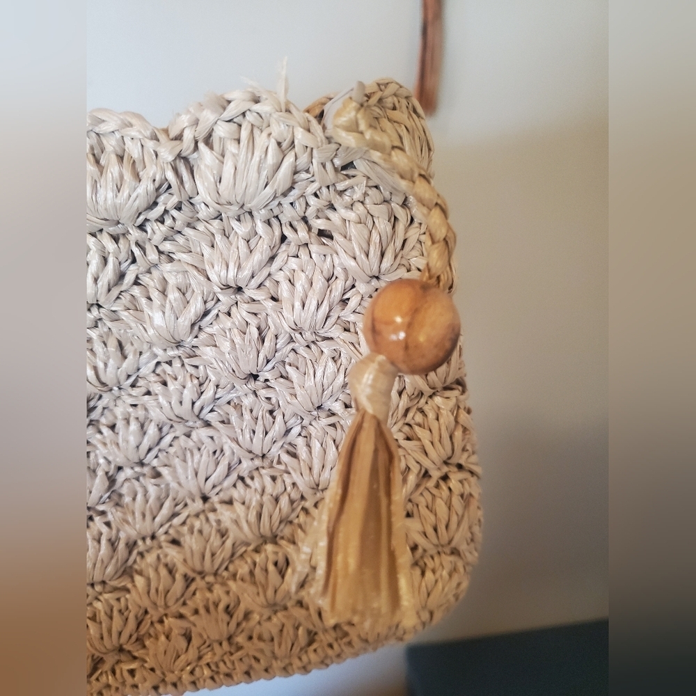 Crochet Natural Fiber Pouch - Picture 2 of 6